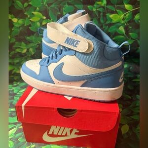 Kids Lightly Worm Nike Mid Air Force Ones Youth Size